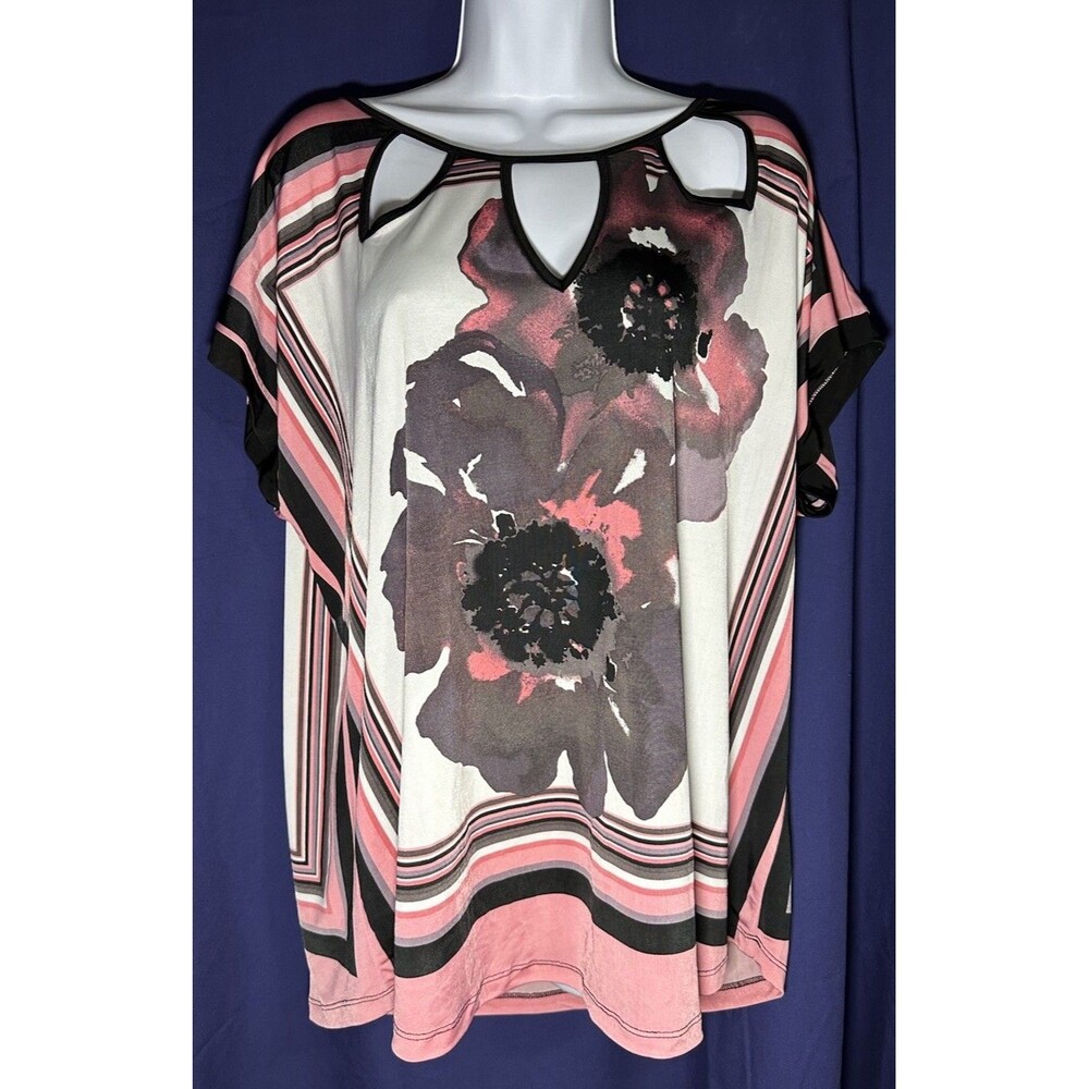 Lavish Plus Floral Blouse Size 1X